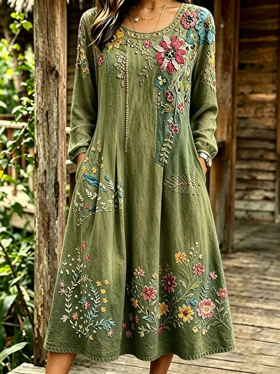 Women's Countryside Green Floral Embroidery Round Neck Long Sleeve Midi Dress