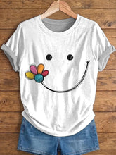 Ethnicity Flowers Smile Face Women And Men's Vintage Art Print Casual T-shirt