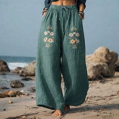 Romantic floral pattern in boho style, lightweight and breathable, all-day comfort for daily wear.