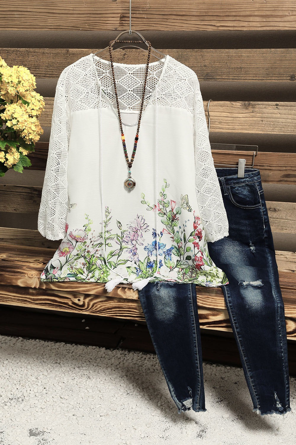 Daily White Floral V-neck 3/4 Length Sleeves Shirt